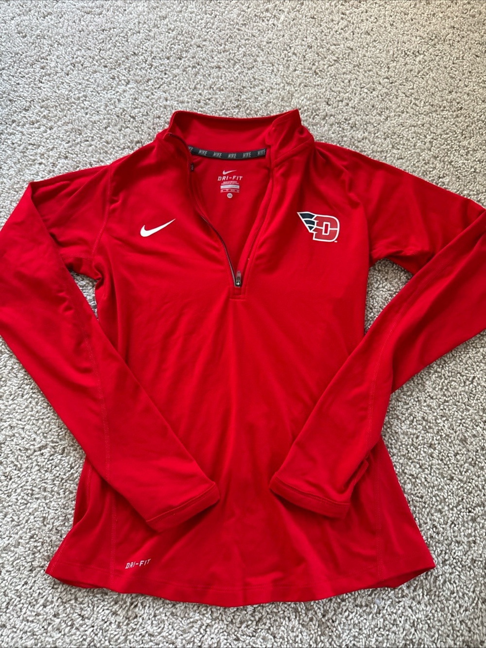 Nike Red Dri-FIT Quarter-Zip Women's Dayton Flyer Pullover XS